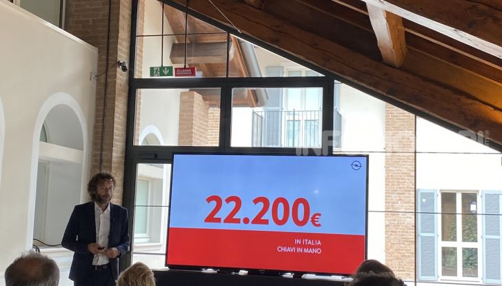 Opel Mokka-e: l’elettrica tedesca vince il Volante d’Oro 2021 - Foto 22 di 24