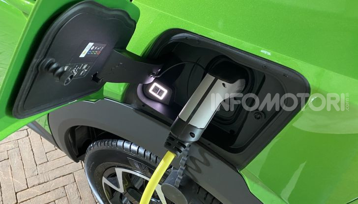 Opel Mokka-e: l’elettrica tedesca vince il Volante d’Oro 2021 - Foto 6 di 24