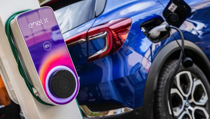 Renault, novità auto 2021-2022: a tutto E-Tech con Arkana, Mégane e Captur - Foto 13 di 17