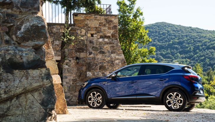 Renault, novità auto 2021-2022: a tutto E-Tech con Arkana, Mégane e Captur - Foto 12 di 17