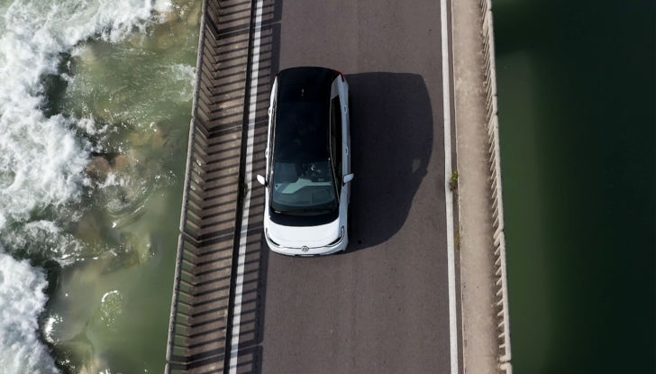 AutoAbo: con Volkswagen l’auto si prende in abbonamento - Foto 11 di 28