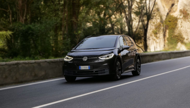 AutoAbo: con Volkswagen l’auto si prende in abbonamento - Foto 5 di 28