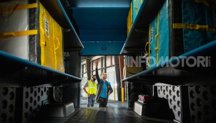 Amazon furgone elettrico Rivian