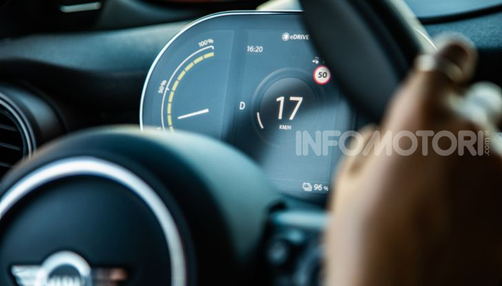 BMW ElectrifYou Mini Elettrica BMW i8