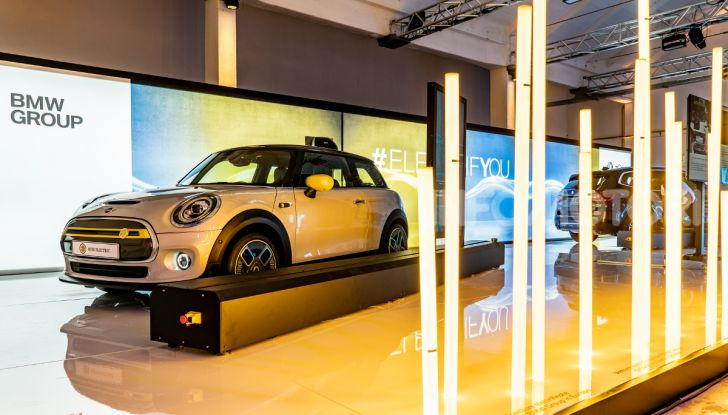 BMW ElectrifYou Mini Elettrica BMW i8