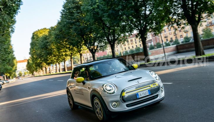 BMW ElectrifYou Mini Elettrica BMW i8