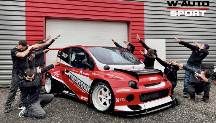 Fiat Multipla da 1000 cavalli, il tuning che arriva da Youtube! - Foto 4 di 9