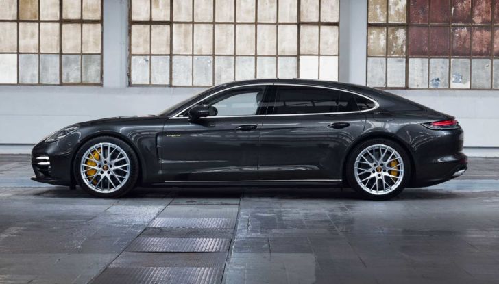 Porsche Panamera Turbo S E-Hybrid plug-in 2021