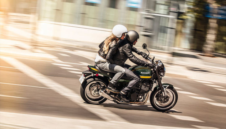 Kawasaki Z900RS: nel 2021 arrivano due nuove colorazioni - Foto 6 di 14