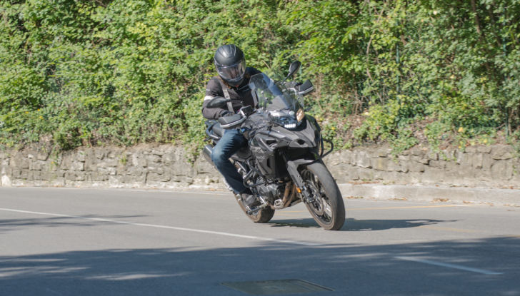 Prova Benelli TRK 502 X: tanta sostanza a un prezzo abbordabile - Foto 27 di 29