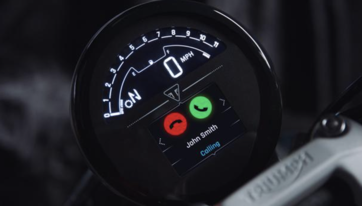 Triumph Trident 660: la roadster inglese scalda il motore - Foto 14 di 17