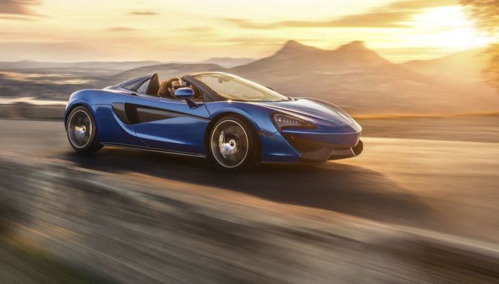 McLaren Artura supercar 2021
