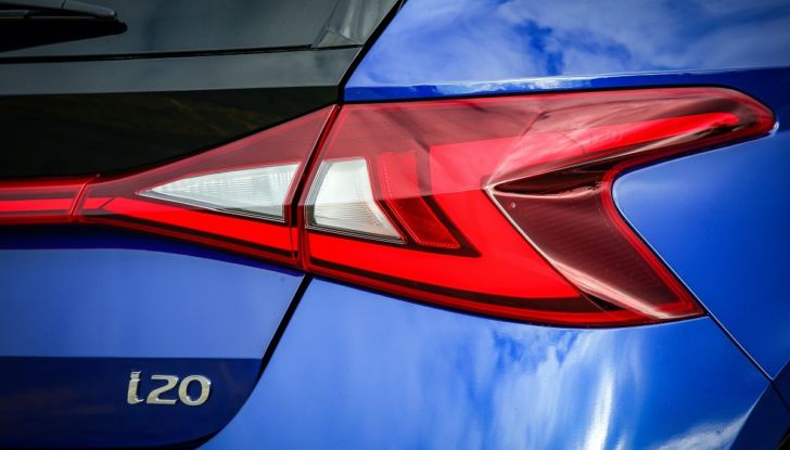 Nuova Hyundai i20 Hybrid 2020