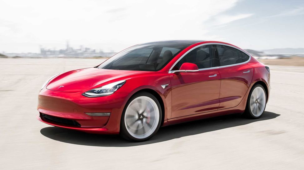 Tesla Model 3 ora disponibile da 36.490 Euro con gli incentivi! - Infomotori