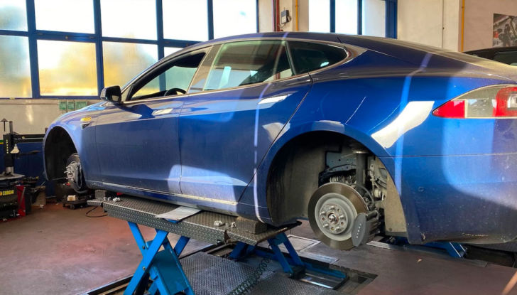 Pirelli invernali Winter davvero elettrici e sicuri anche sulla Tesla! - Foto 13 di 18