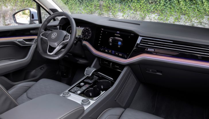 Volkswagen Touareg eHybrid Touareg R 2021