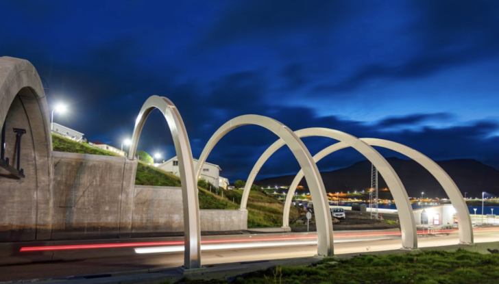 La strada più corta del mondo? Si trova in Scozia e misura poco più di due metri - Foto 4 di 6