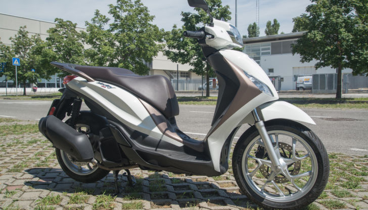 Prova Piaggio Medley 125: il ruote alte per annullare il traffico cittadino - Foto 6 di 26