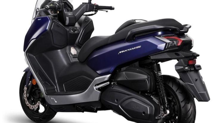 Sym Maxsym 400: il maxi scooter orientale è tutto nuovo - Foto 7 di 7