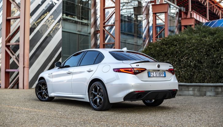 Alfa Romeo Giulia e Stelvio Veloce Ti 2021