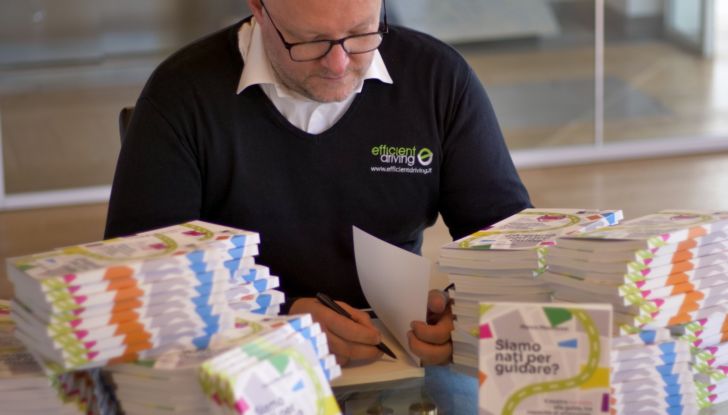 Siamo nati per guidare? Il libro novità per questa fine 2020, di cui sentiremo sicuramente parlare nel 2021 - Foto 4 di 10