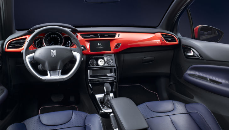 DS3 Crossback Ines de la Fressagne Paris