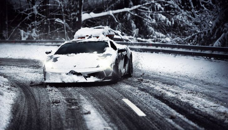 Guidare sulla neve ghiaccio 2020