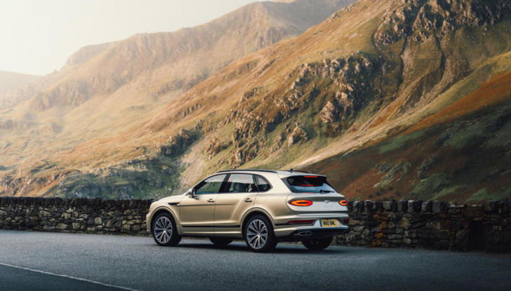 Bentley Bentayga Hybrid: l’ibrida inglese di lusso si rinnova - Foto 1 di 7