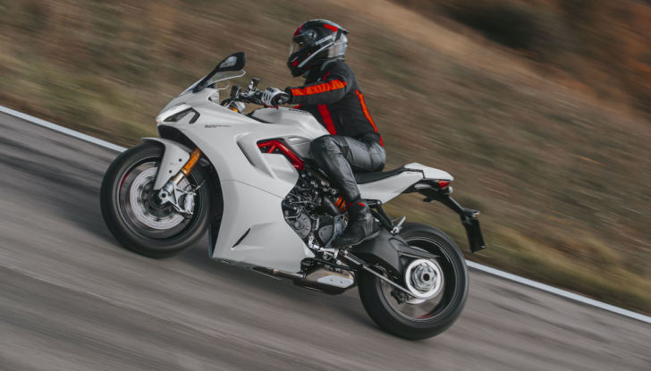 Ducati: al via la produzione della nuova SuperSport 950 - Foto 3 di 6