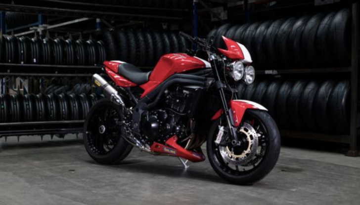 Triumph Speed Triple 1200 RS: le novità della versione 2021 - Foto 11 di 25