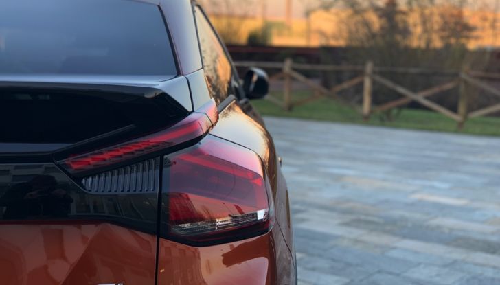 [VIDEO] Prova su strada nuova Citroën C4, il comfort dal benzina al 100% elettrico - Foto 8 di 40