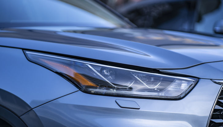 Toyota Highlander: la prova su strada del SUV premium giapponese - Foto 17 di 24