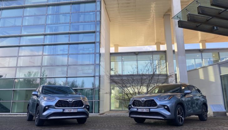 Toyota Highlander: la prova su strada del SUV premium giapponese - Foto 6 di 24