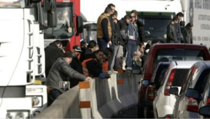 Telepass presenta il nuovo “telepass sat”, la soluzione all-in-one dedicata ai mezzi pesanti - Foto 12 di 23