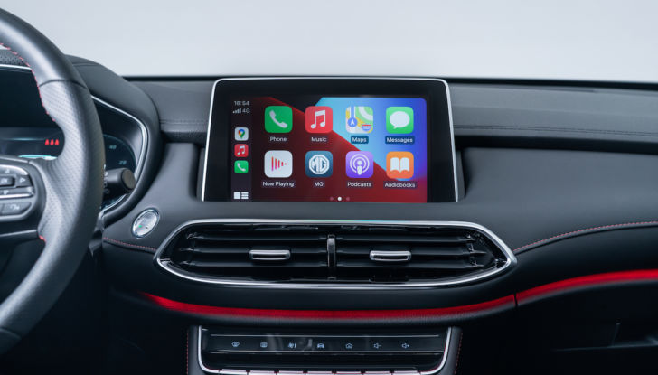 MG EHS Plug-in Hybrid 2021: caratteristiche e prezzi - Foto 22 di 39