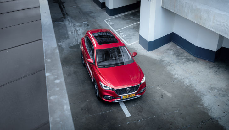 MG EHS Plug-in Hybrid 2021: caratteristiche e prezzi - Foto 28 di 39