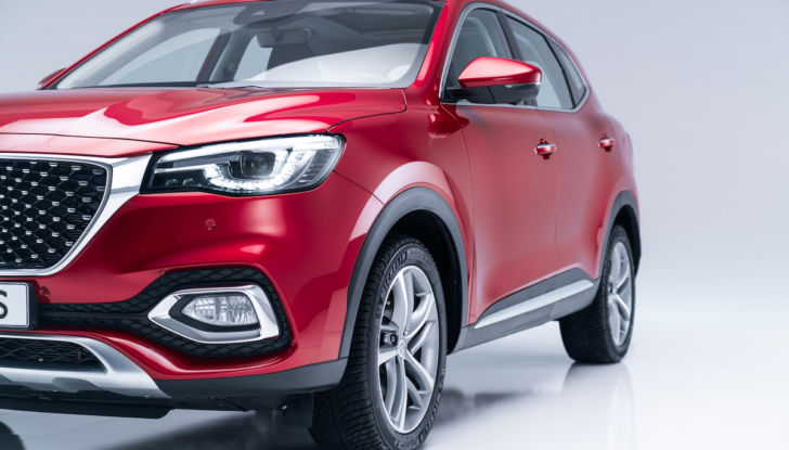 MG EHS Plug-in Hybrid 2021: caratteristiche e prezzi - Foto 7 di 39