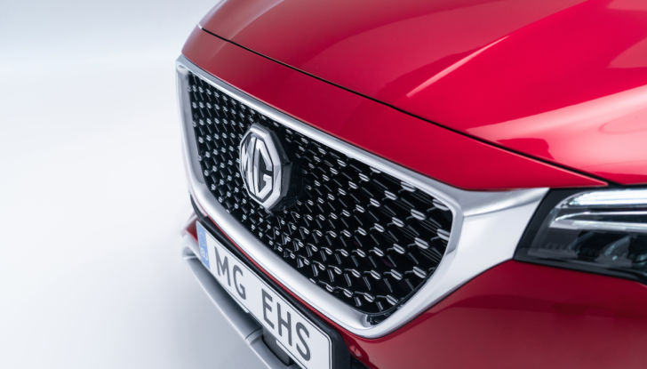 MG EHS Plug-in Hybrid 2021: caratteristiche e prezzi - Foto 8 di 39