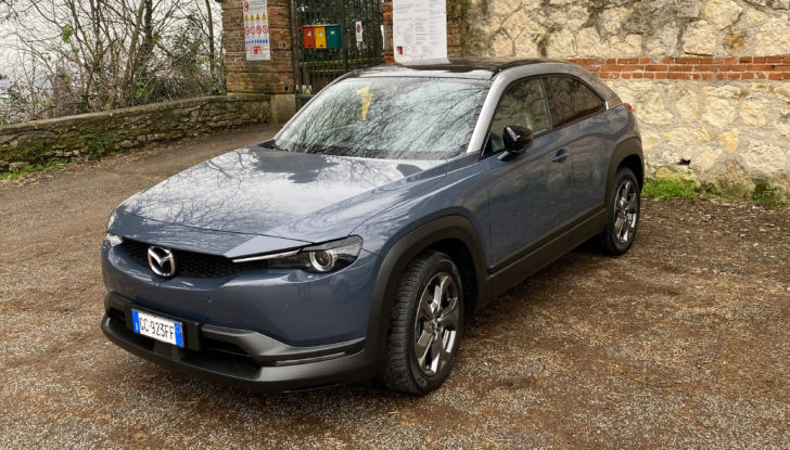 Mazda MX-30: la versione ibrida plug-in in arrivo per fine anno - Foto 17 di 17