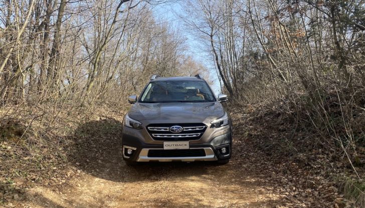 Subaru Outback 2023: prova su strada del rinnovato SUV giapponese - Foto 3 di 25