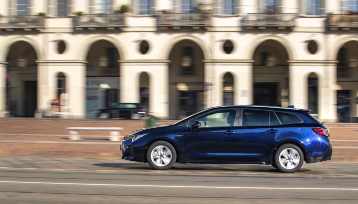 [VIDEO] Prova Suzuki Swace Hybrid 2021: La station wagon ecologica ed economica - Foto 13 di 30