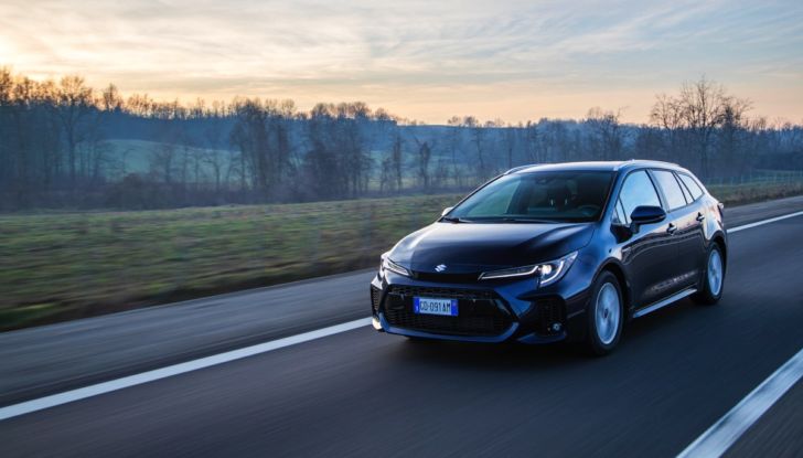 [VIDEO] Prova Suzuki Swace Hybrid 2021: La station wagon ecologica ed economica - Foto 19 di 30