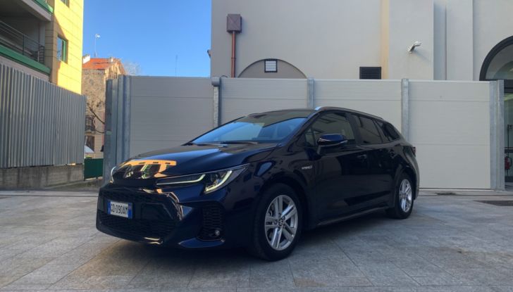 [VIDEO] Prova Suzuki Swace Hybrid 2021: La station wagon ecologica ed economica - Foto 1 di 30