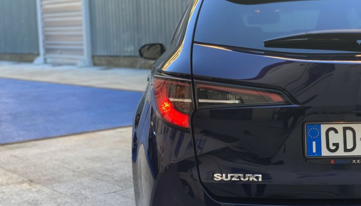 [VIDEO] Prova Suzuki Swace Hybrid 2021: La station wagon ecologica ed economica - Foto 6 di 30