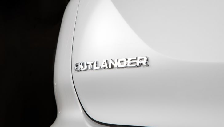 Mitsubishi Outlander 2021