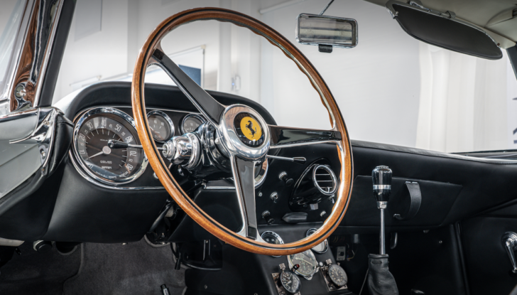 A Forte dei Marmi una mostra di auto vintage in onore di Gianni Agnelli - Foto 1 di 17