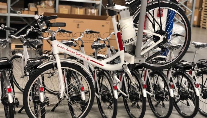 Covid-19: la Croce Rossa viaggia in eBike grazie a FIVE - Foto 2 di 4