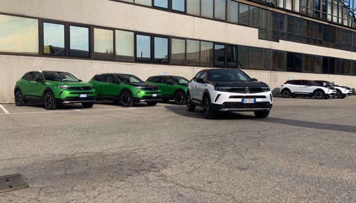 [VIDEO] Prova su strada nuova Opel Mokka 2021: Tutta nuova a benzina, Diesel ed elettrica! - Foto 5 di 31