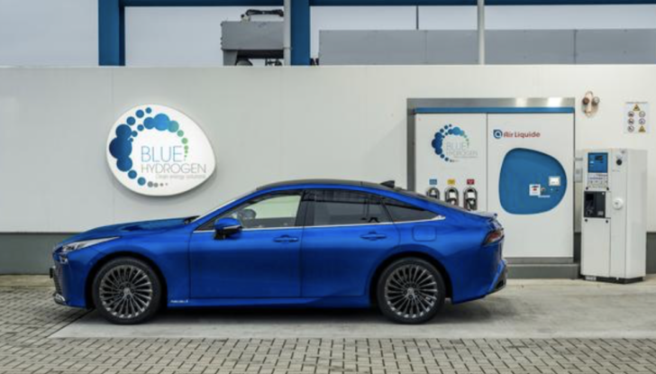 Toyota Mirai 2021: la berlina a idrogeno arriva a fine marzo da 66.000 Euro - Foto 12 di 27