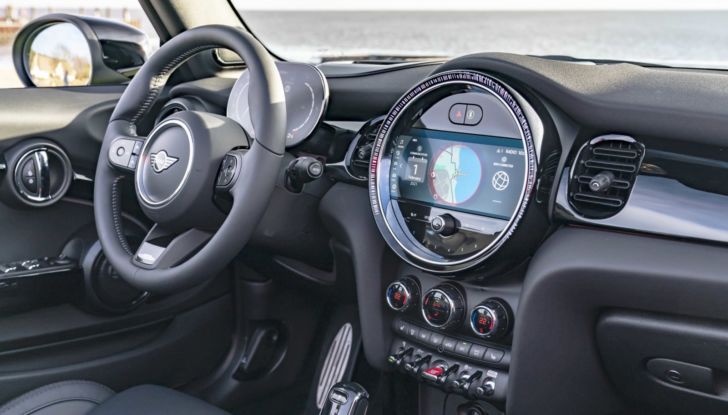 Mini Cabrio 2021 Zesty Yellow